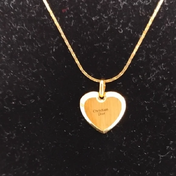 SALE! Christian Dior Gold Plated Heart Pendant Necklace W Polished Heart Charm - Picture 8 of 12